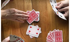 What is the difference between gin rummy and rummy?